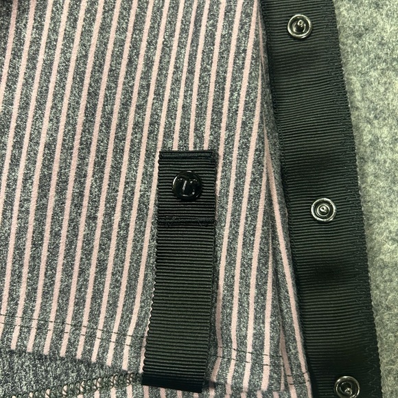 Lululemon Athletica Pink and Gray Striped Vinyasa Wrap Scarf - Picture 7 of 7